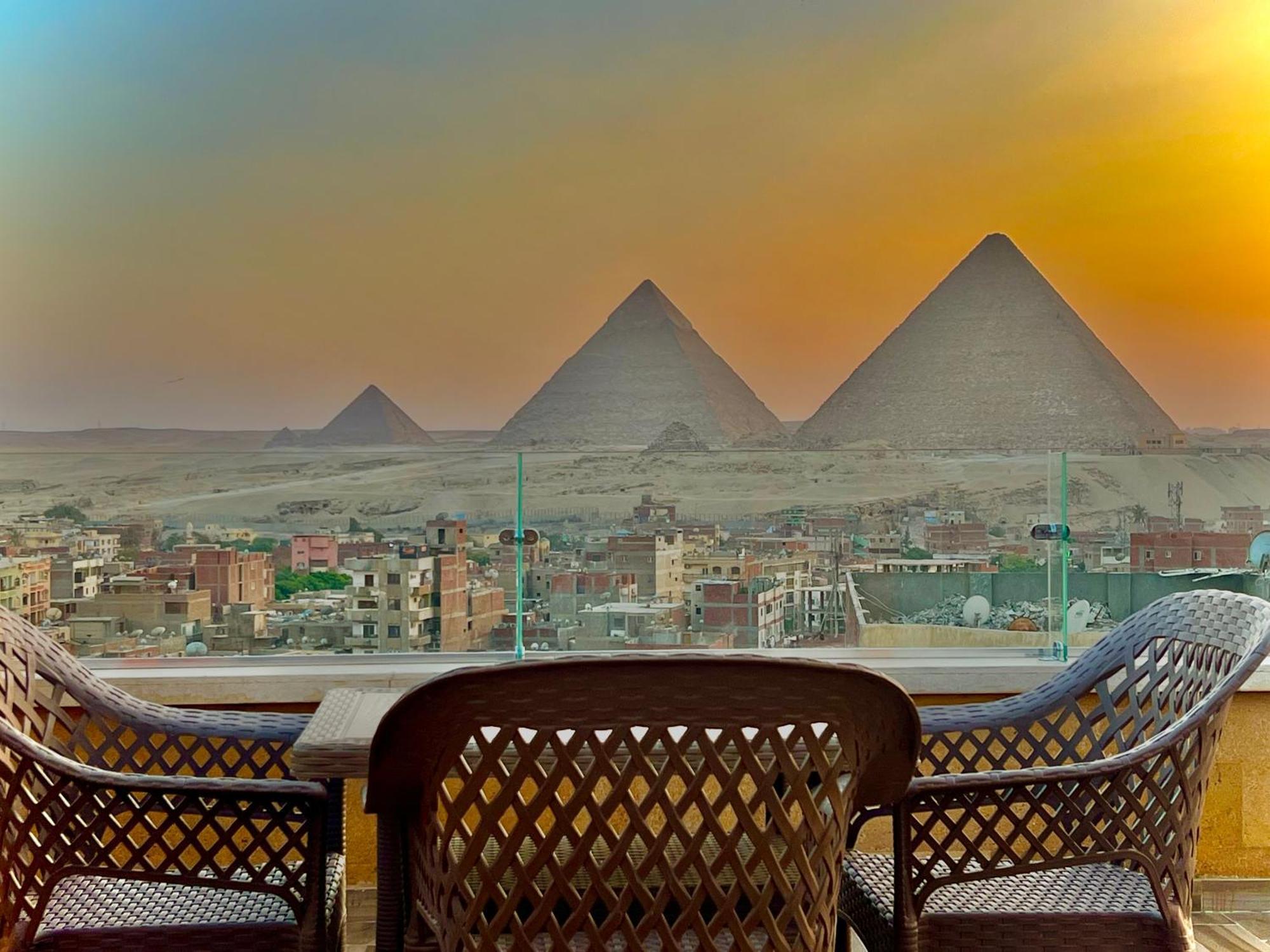 Celia Pyramids View Inn Nazlet el-Sisi Exterior photo